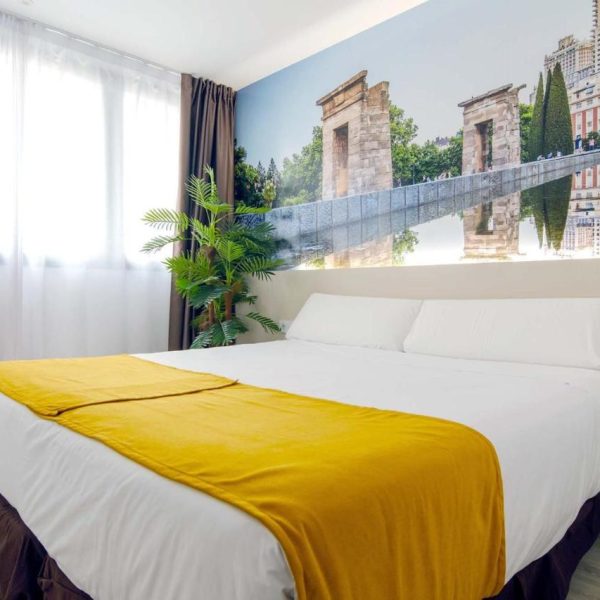 Hotel BESTPRICE Alcalá Bedroom
