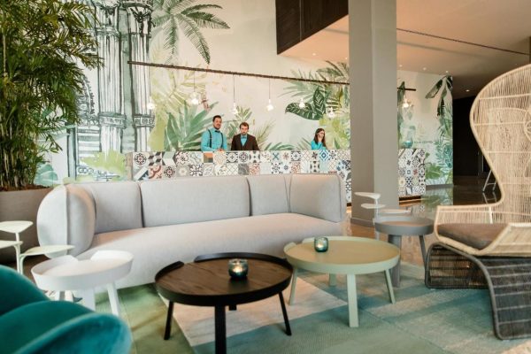 Hotel Motel One Barcelona-Ciutadella Lobby