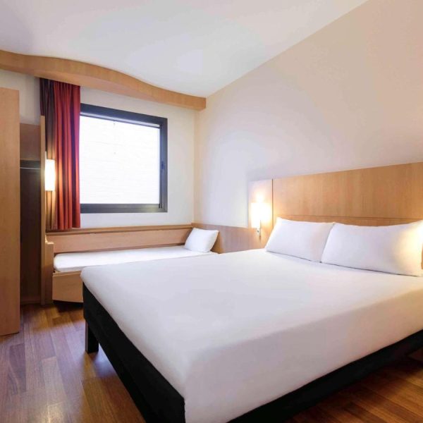 Ibis Bilbao Centro Hotel Bedroom